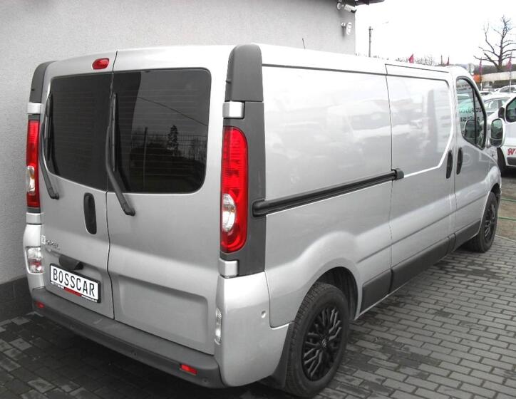 Opel Vivaro 5