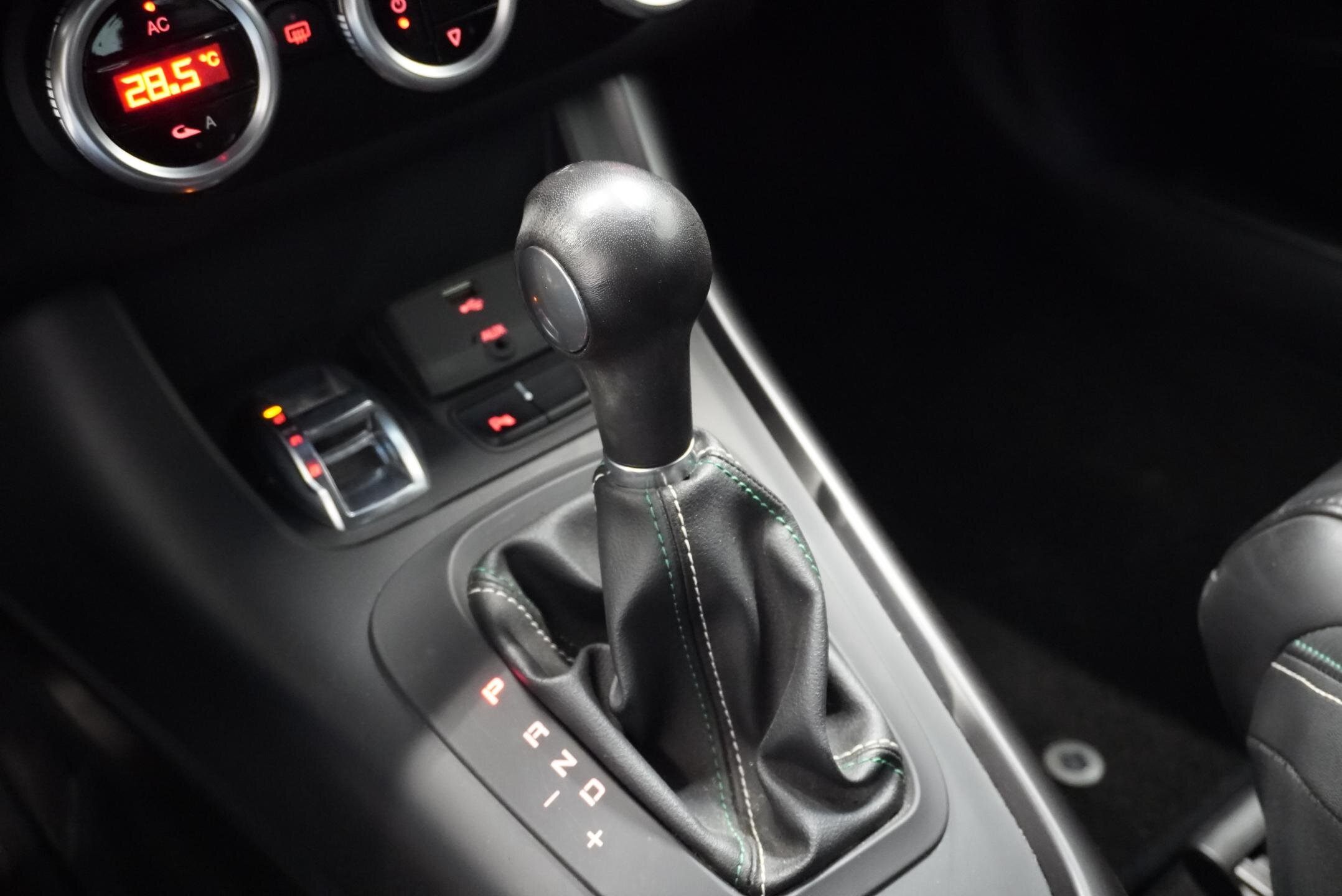 Alfa Romeo Giulietta Hatchback 0,0 177 kw