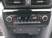 Toyota Yaris Cross CUV / Crossover 1,5 l 68 kw