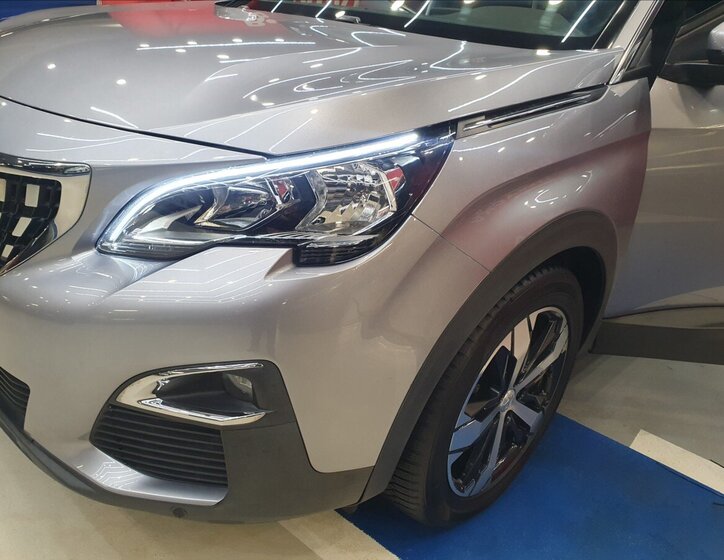 Peugeot 3008 SUV 1,2 l 96 kw