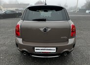 Mini Countryman 4