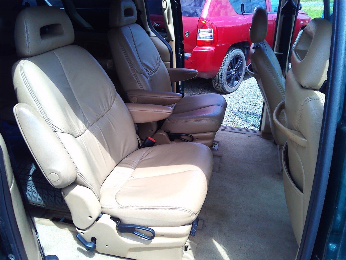 Chrysler Grand Voyager Kombi 3,3 l 116 kw