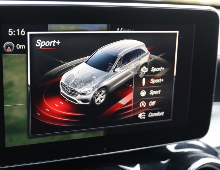 Mercedes-Benz GLC SUV 3,0 l 270 kw