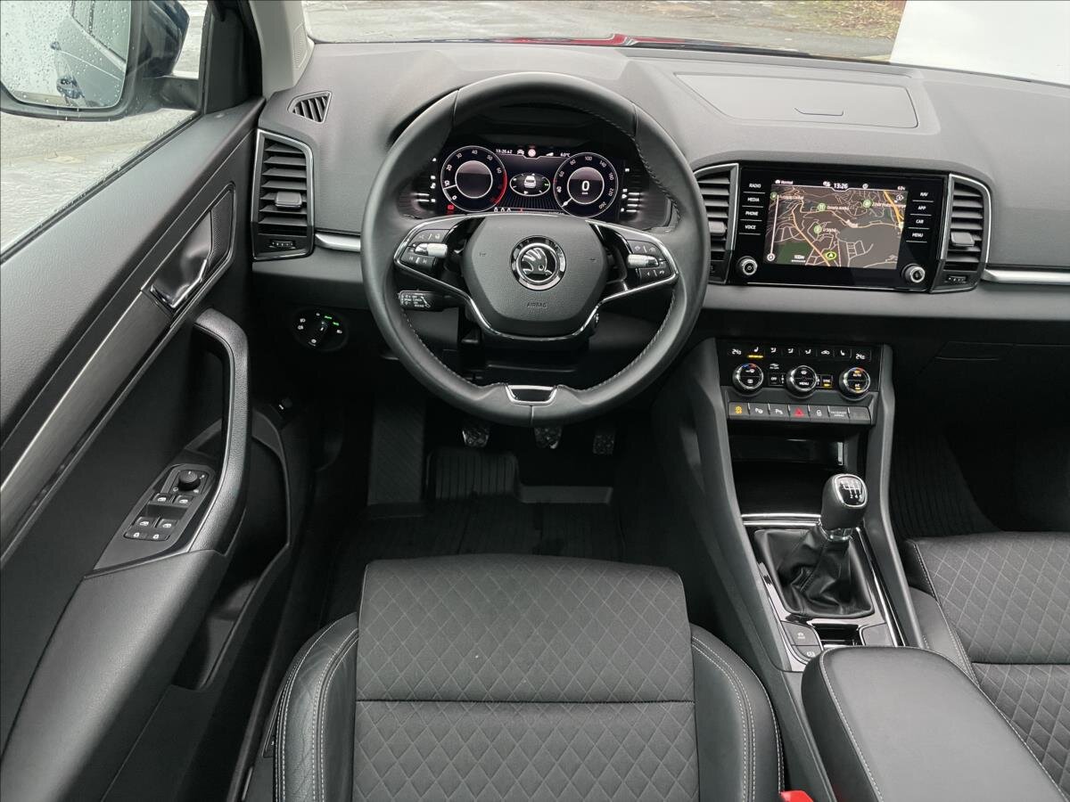 Škoda Karoq SUV 1,5 l 110 kw