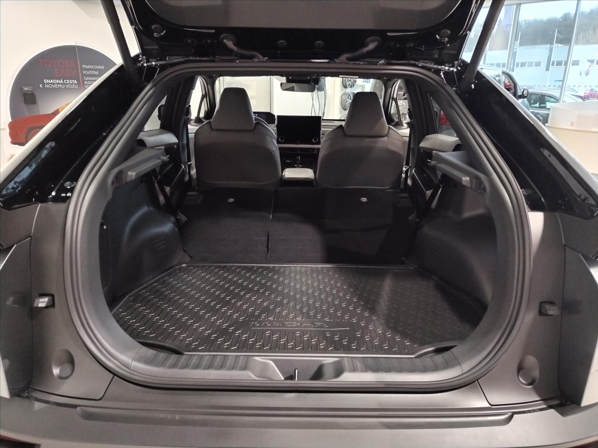 Toyota C-HR CUV / Crossover 0,0 252 kw