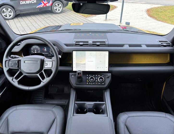 Land Rover Defender SUV 3,0 l 257 kw