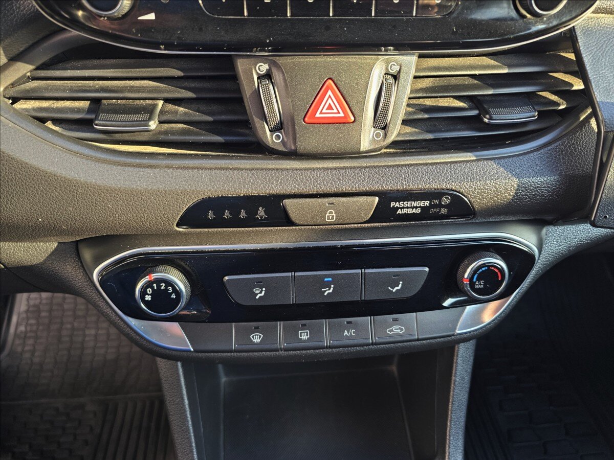 Hyundai i30 Kombi 1,6 l 81 kw