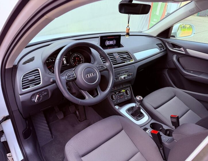 Audi Q3 SUV / Terénní 1,4 l 110 kw