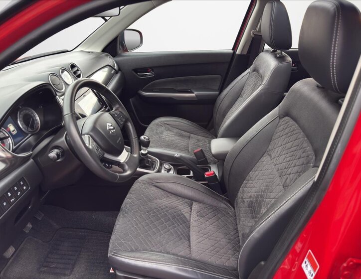 Suzuki Vitara SUV 1,4 l 95 kw