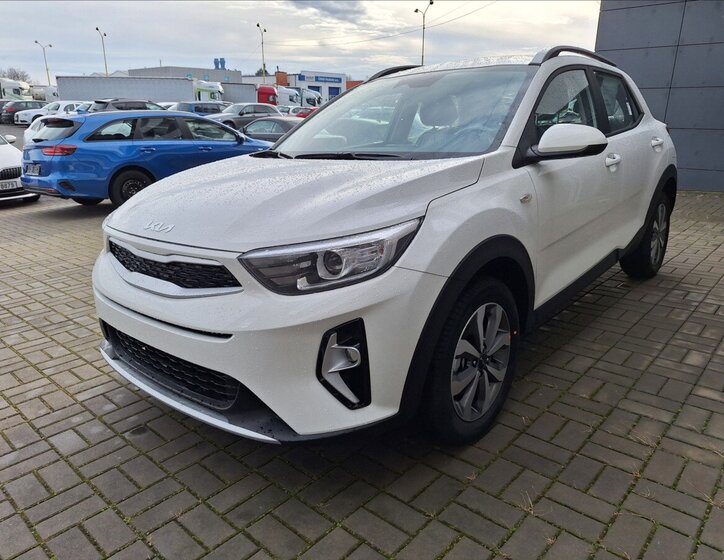 KIA Stonic Kombi 1,2 l 57 kw