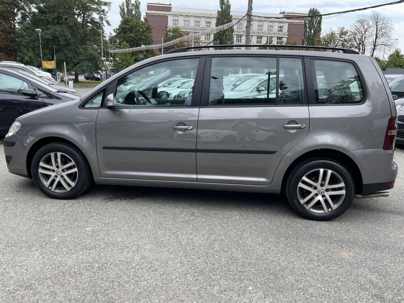 Volkswagen Touran MPV 2,0 l 80 kw