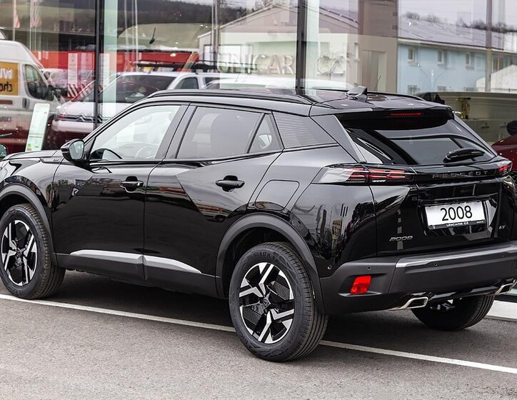 Peugeot 2008 SUV / Terénní 1,2 l 107 kw