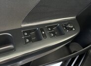 Volkswagen Golf Kombi 1,6 l 77 kw