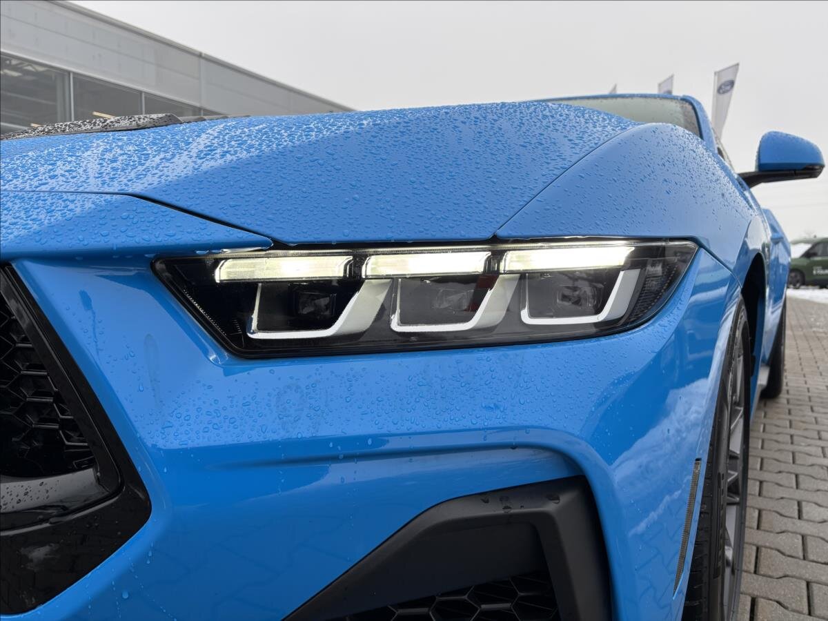 Ford Mustang Kupé 5,0 l 328 kw