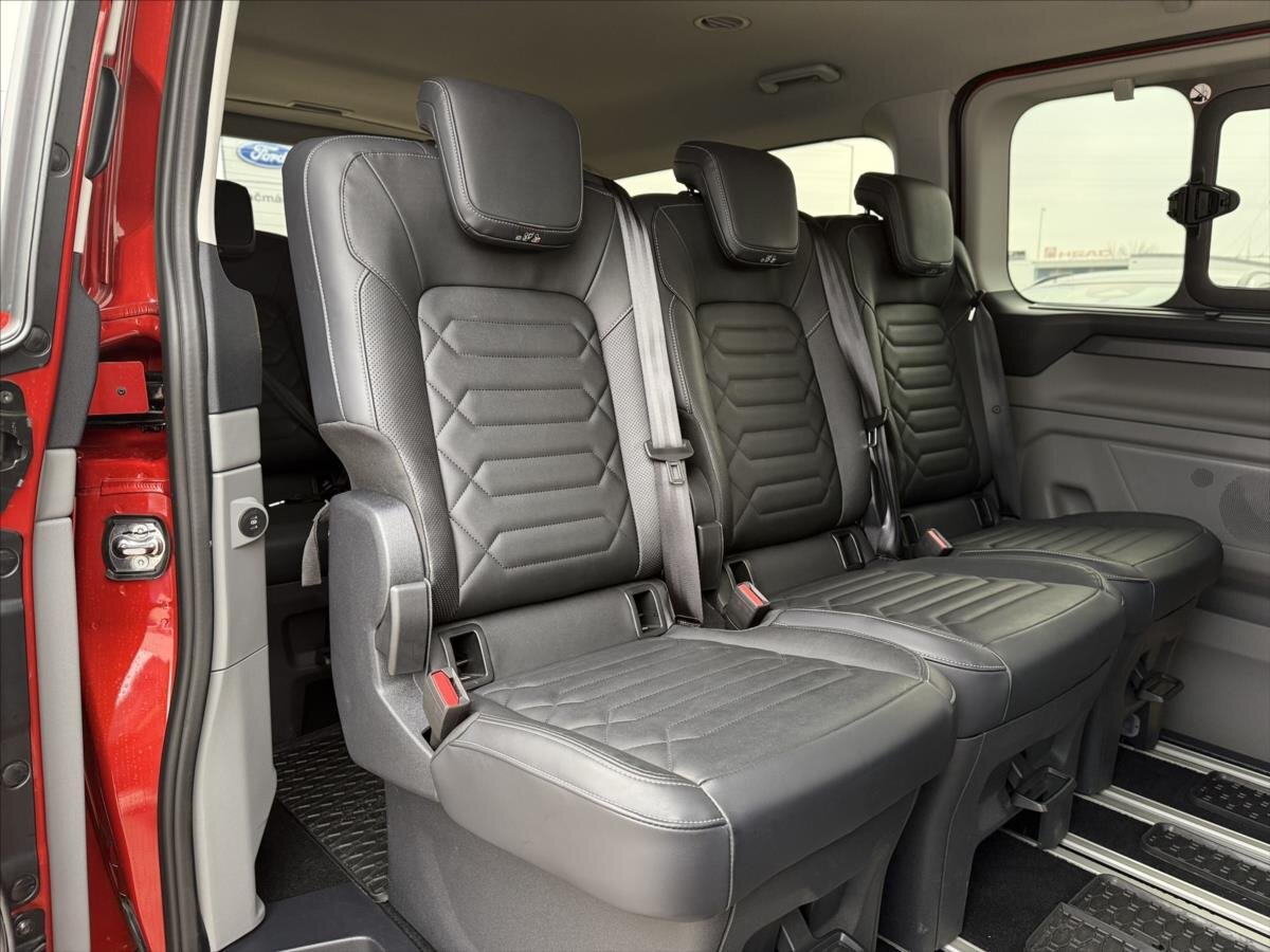 Ford Tourneo Custom Kombi 2,5 l 171 kw