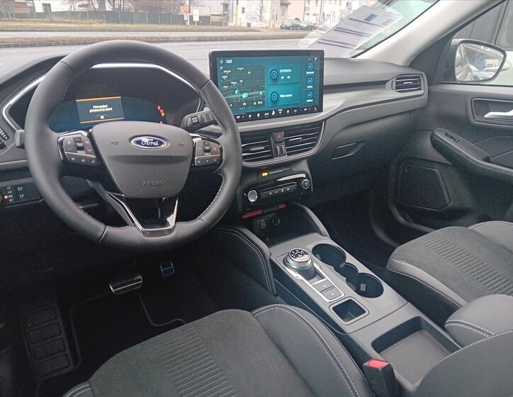 Ford Kuga SUV 2,5 l 134 kw