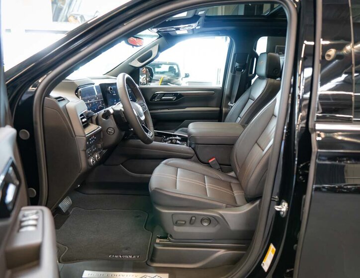 Chevrolet Suburban SUV / Terénní 6,2 l 313 kw