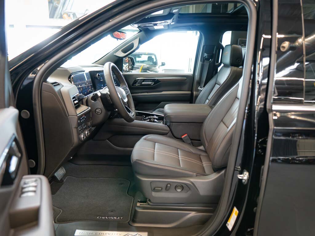 Chevrolet Suburban SUV / Terénní 6,2 l 313 kw