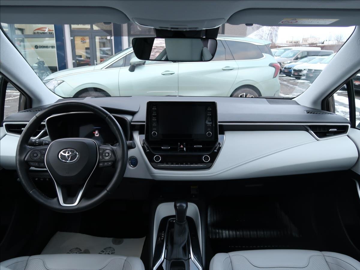 Toyota Corolla Kombi 2,0 l 132 kw