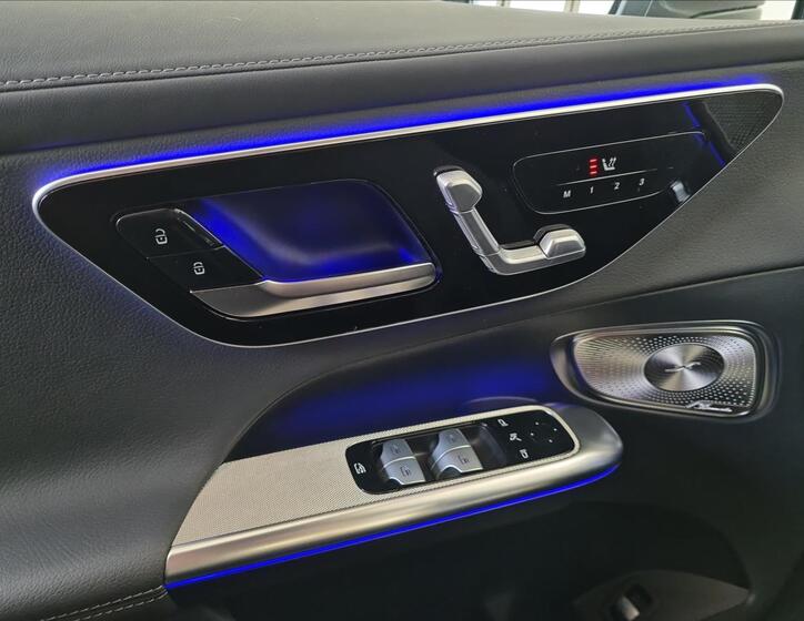 Mercedes-Benz GLC 12