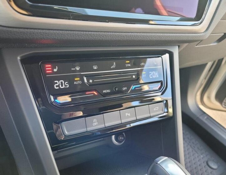 Volkswagen Touran MPV 1,5 l 110 kw