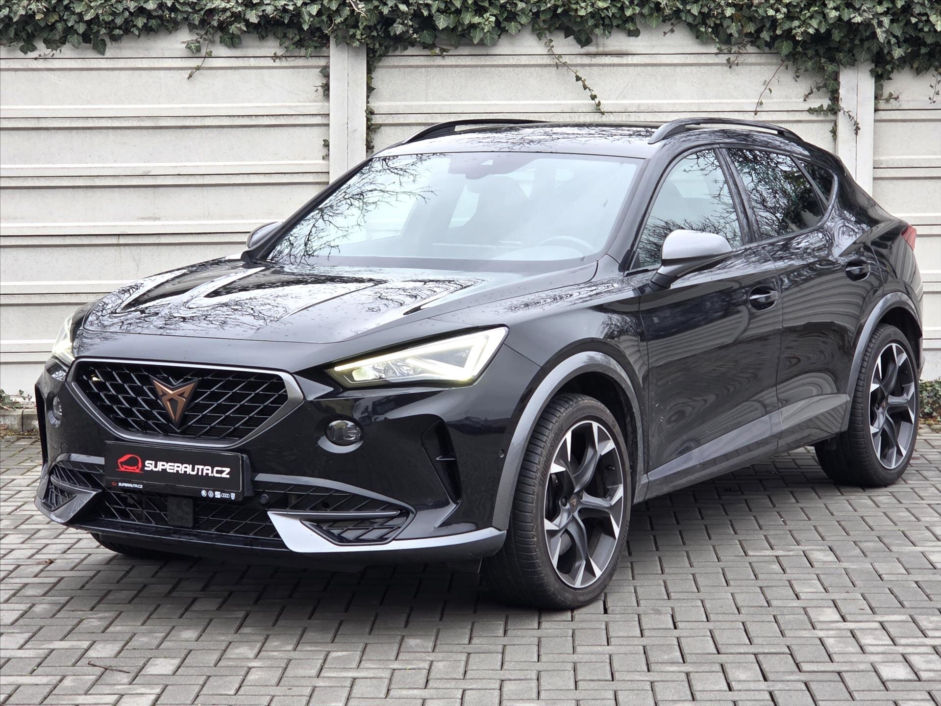 Cupra Formentor SUV / Terénní 2,0 l 180 kw