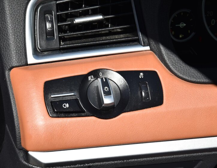 BMW Řada 5 Liftback 3,0 l 190 kw