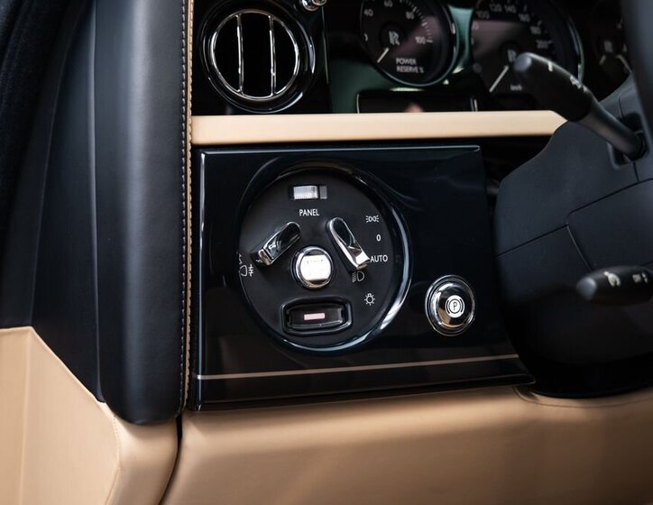 Rolls-Royce Phantom Sedan 6,7 l 338 kw