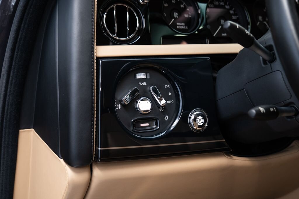 Rolls-Royce Phantom Sedan 6,7 l 338 kw