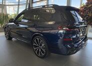 BMW X7 12