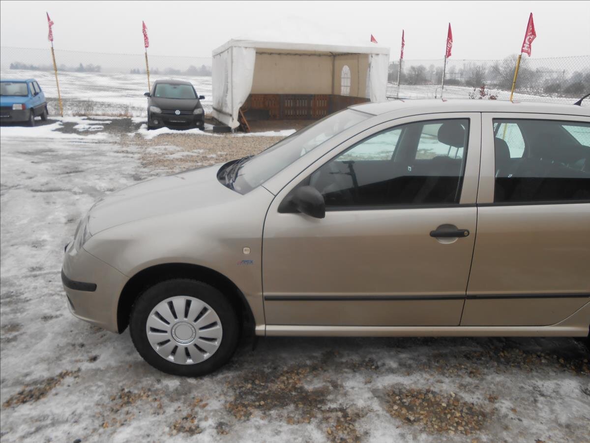 Škoda Fabia Sedan / Limuzína 1,2 l 47 kw