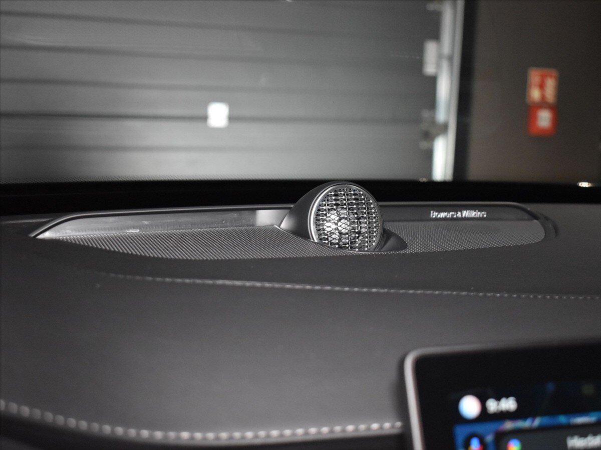 Volvo XC90 SUV / Terénní 2,0 l 228 kw