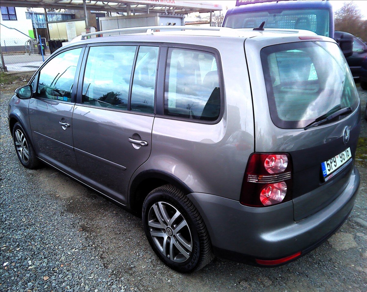 Volkswagen Touran Kombi 2,0 l 103 kw