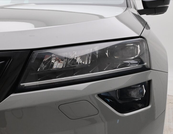 Škoda Karoq SUV / Terénní 1,5 l 110 kw