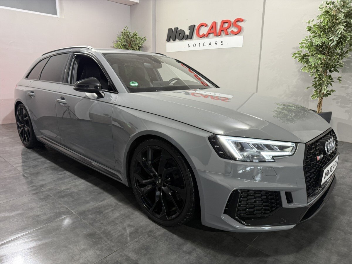 Audi RS 4 Kombi 2,9 l 331 kw