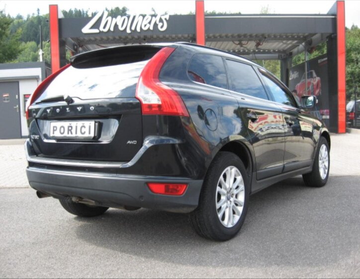 Volvo XC60 Kombi 2,4 l 120 kw