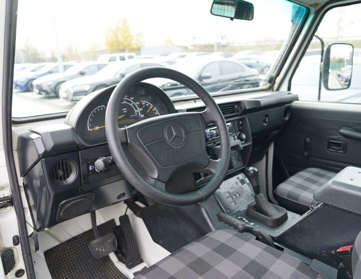 Mercedes-Benz Třídy G 13