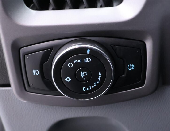 Ford Transit Custom Kombi 2,0 l 77 kw