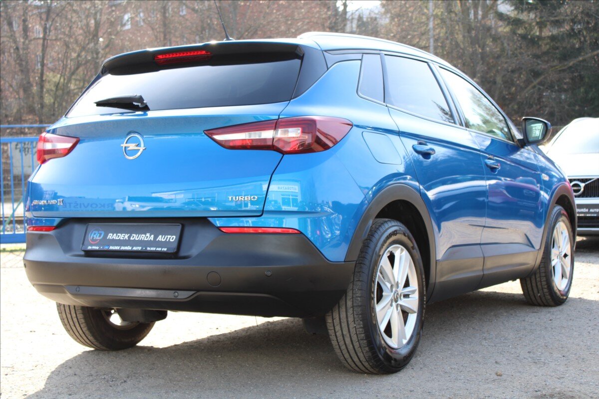 Opel Grandland X SUV / Terénní 1,2 l 96 kw