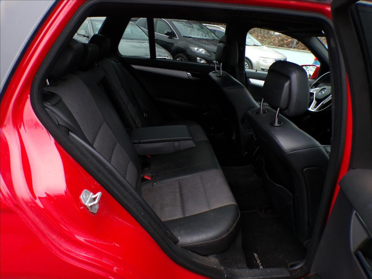 Mercedes-Benz Třídy C Kombi 3,0 l 170 kw