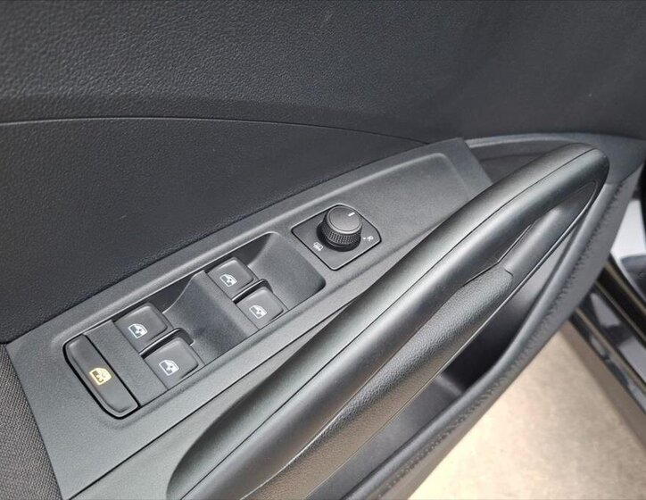 Škoda Fabia Hatchback 999,0 59 kw