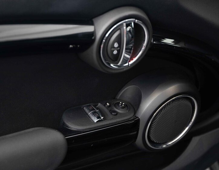 Mini Cooper Hatchback 2,0 l 141 kw