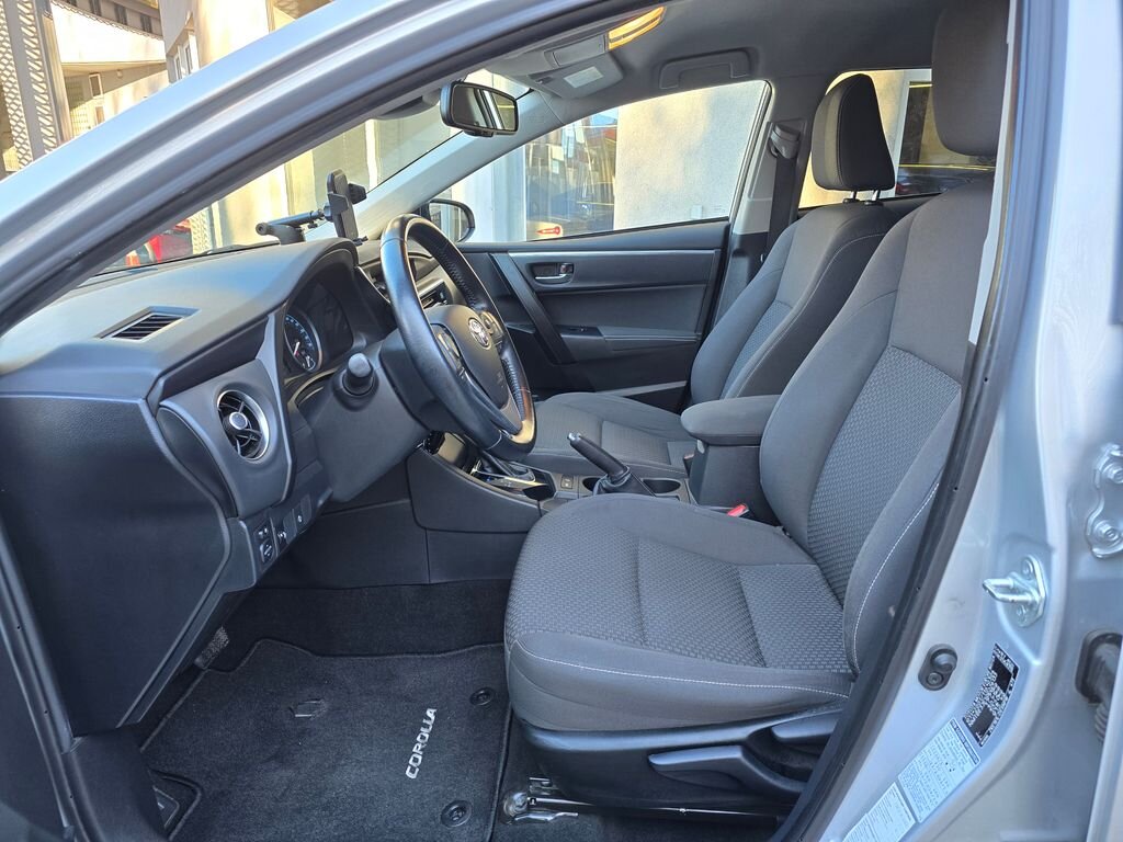 Toyota Corolla Sedan / Limuzína 1,6 l 97 kw