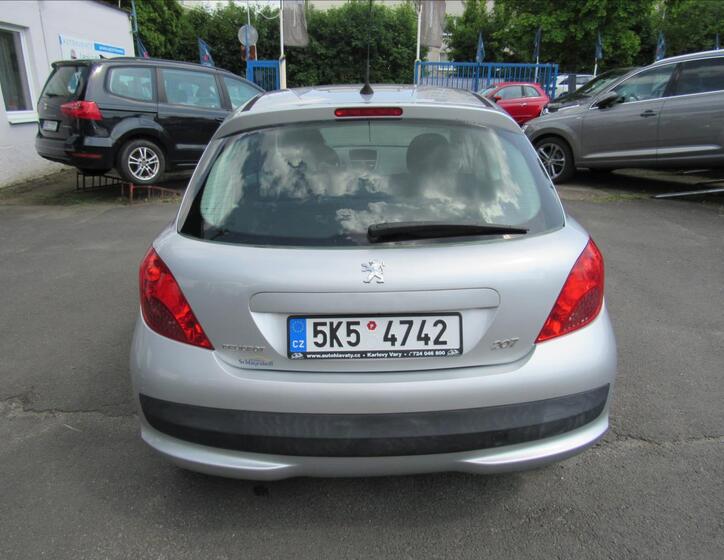 Peugeot 207 5