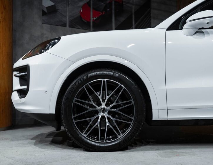 Porsche Cayenne 4