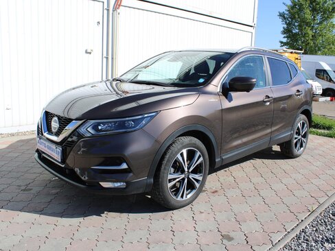 Nissan Qashqai SUV / Terénní 1,3 l 117 kw