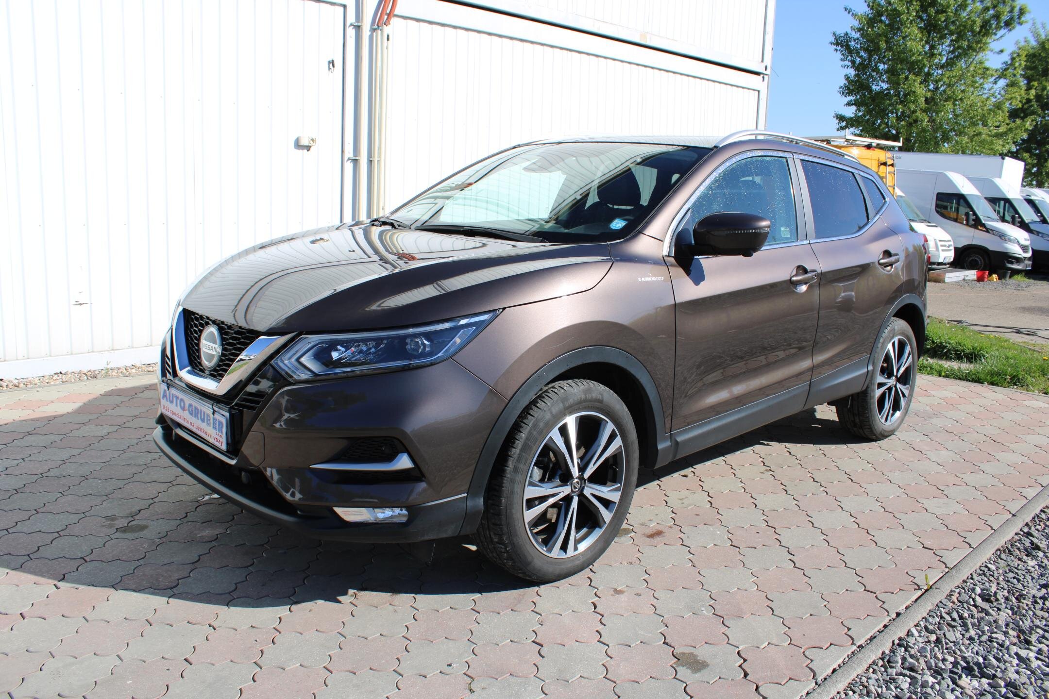 Nissan Qashqai SUV / Terénní 1,3 l 117 kw