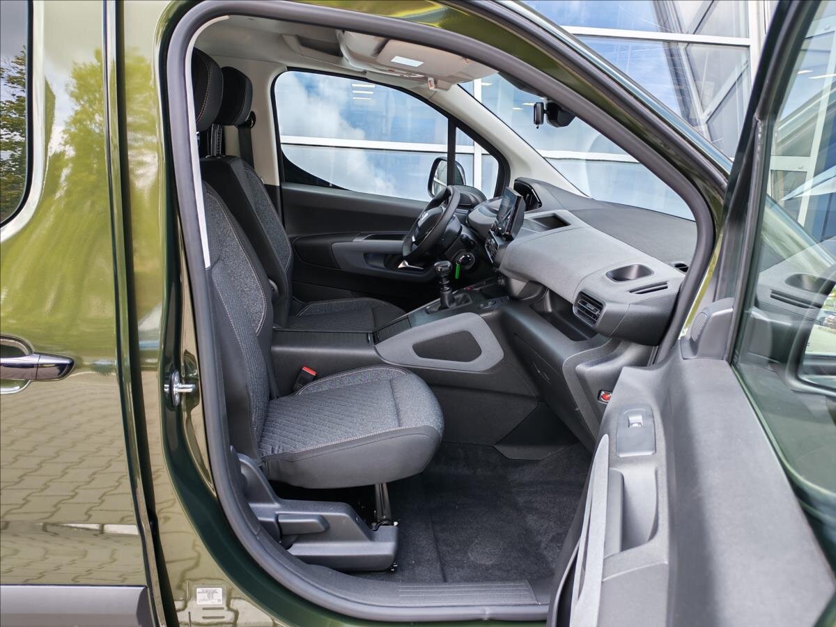 Peugeot Rifter MPV 1,5 l 96 kw