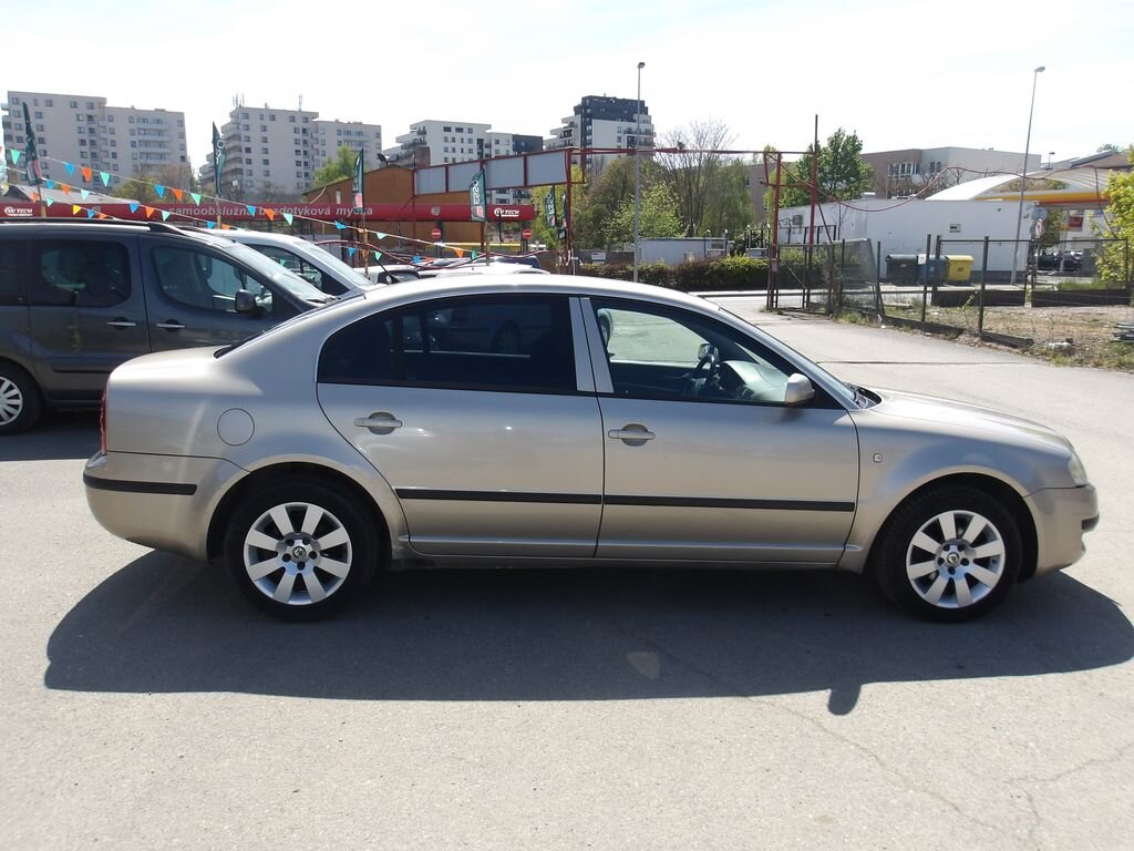 Škoda Superb Sedan / Limuzína 1,9 l 96 kw