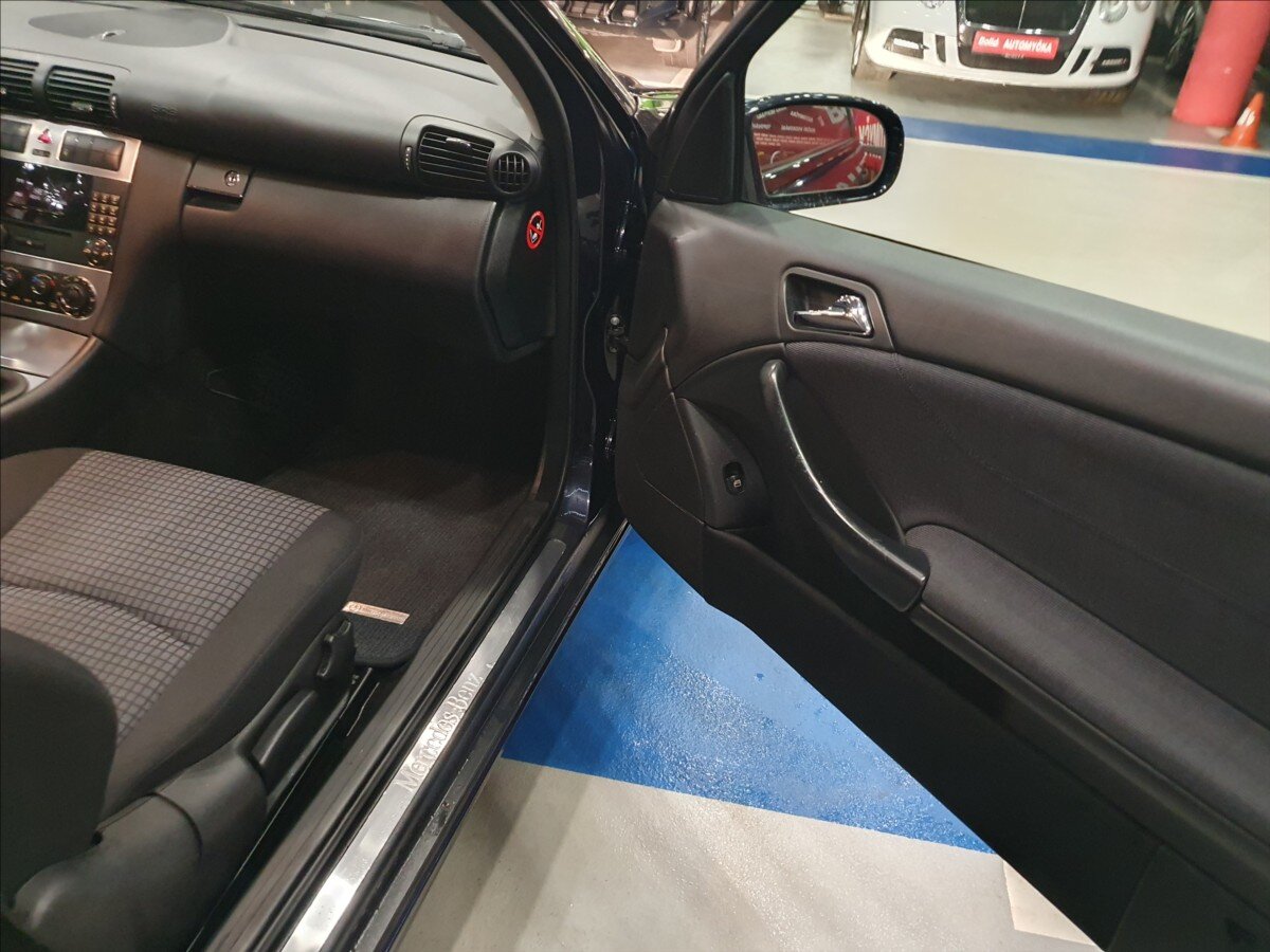 Mercedes-Benz Třídy C Hatchback 1,8 l 105 kw